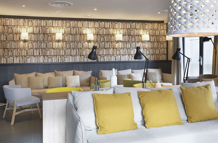 Imagen del bar/restaurante del Hotel CAMPANILE VILLEPINTE - Parc des Expositions. Foto 10