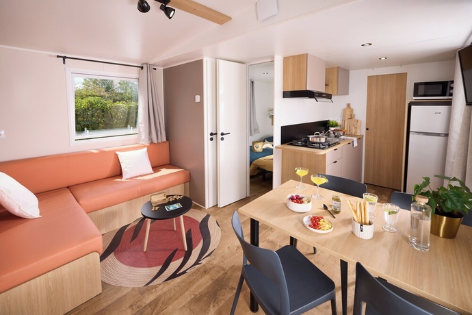 Imagen de la habitación del Hotel CAMPING LLORET BLAU. Foto 6