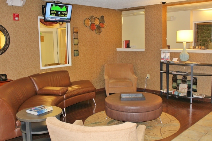 Imagen de los interiores del Hotel CANDLEWOOD SUITES SYRACUSE-AIRPORT. Foto 18