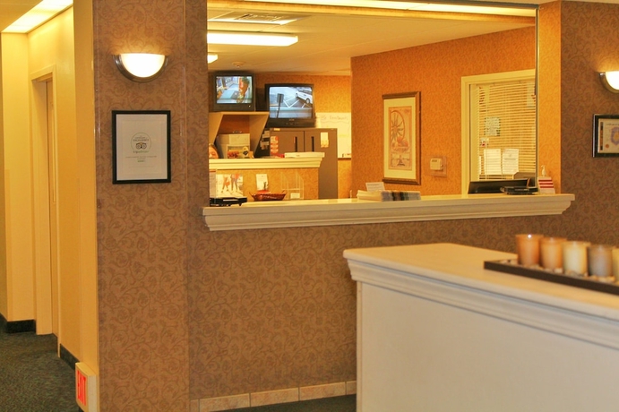Imagen de los interiores del Hotel CANDLEWOOD SUITES SYRACUSE-AIRPORT. Foto 19