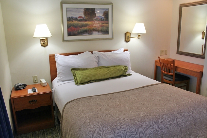Imagen de la habitación del Hotel CANDLEWOOD SUITES SYRACUSE-AIRPORT. Foto 15