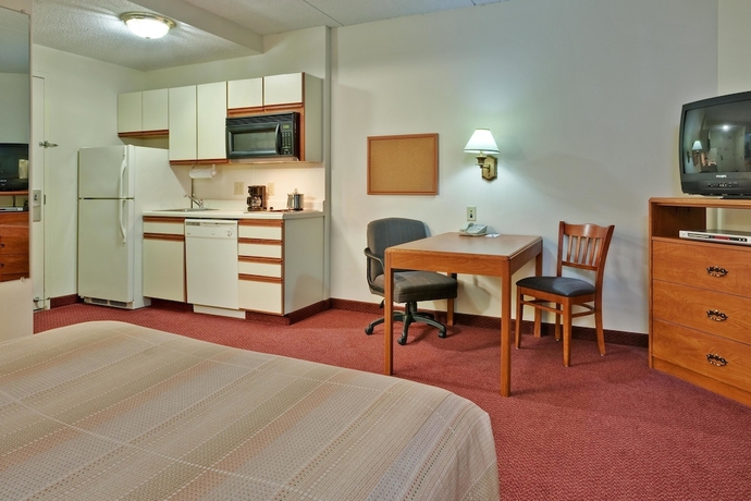 Imagen de la habitación del Hotel CANDLEWOOD SUITES SYRACUSE-AIRPORT. Foto 16