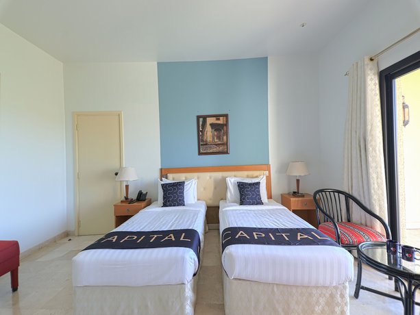 Imagen de la habitación del Hotel CAPITAL O133 Al Sawadi Beach Resort and Spa. Foto 12