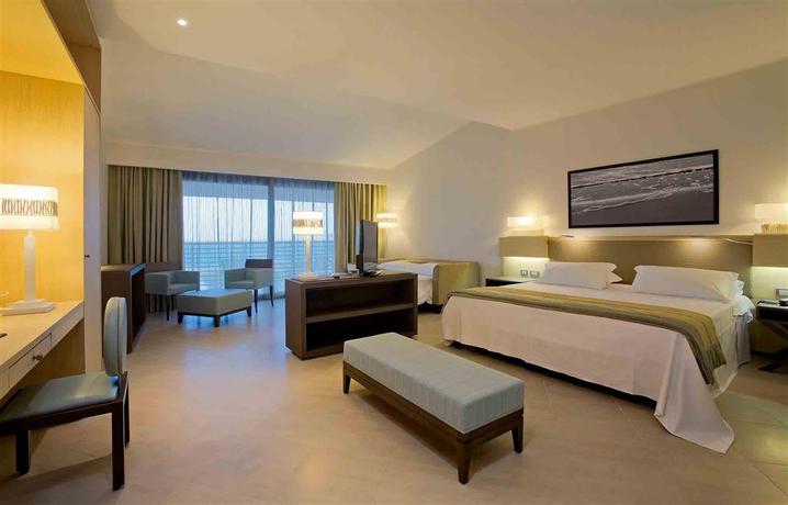 Imagen general del Hotel CAPOVATICANO RESORT. Foto 8