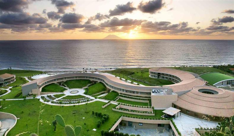 Imagen general del Hotel CAPOVATICANO RESORT. Foto 11