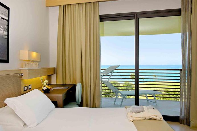 Imagen general del Hotel CAPOVATICANO RESORT. Foto 16