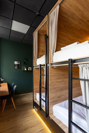 Imagen de la habitación del Hotel CAPS. Foto 5