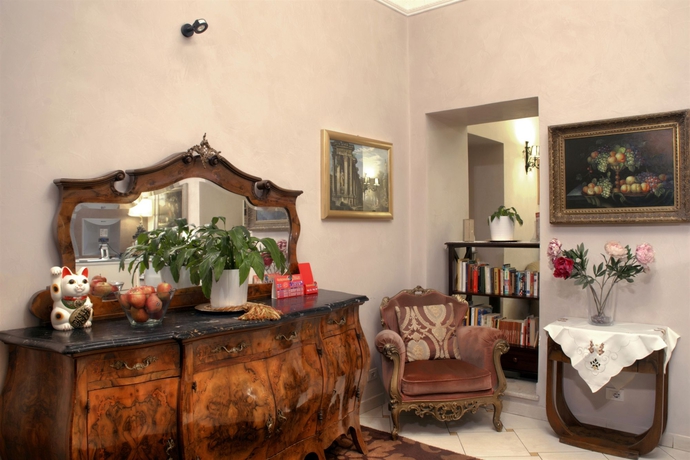 Imagen de los interiores del Hotel CARAVAGGIO, Rione Monti. Foto 15