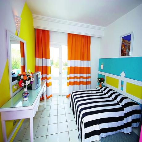 Imagen de la habitación del Hotel CARIBBEAN WORLD GARDEN HAMMAMET. Foto 4