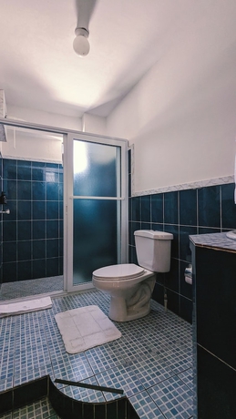 Imagen de la habitación del Hotel CASA BUENA HOTEL. Foto 12