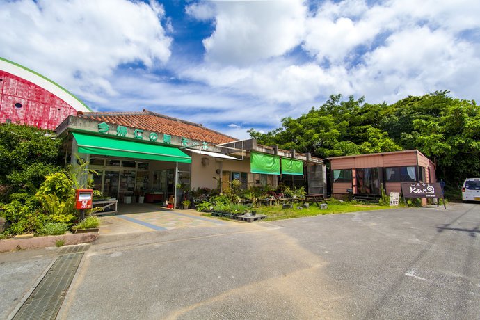 Imagen de los exteriores del Hotel CASA DUMAI Beach Hotel Okinawa. Foto 8