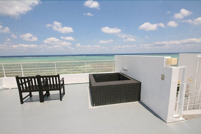 Imagen de la habitación del Hotel CASA DUMAI Beach Hotel Okinawa. Foto 4