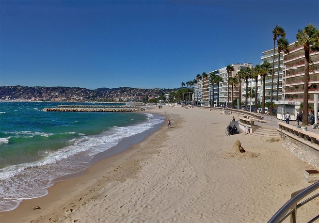 Imagen de los exteriores del Hotel CASA MOHO - Juan-Les-Pins. Foto 8