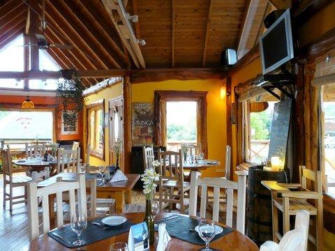 Imagen del bar/restaurante del Hotel CASA PUELO. Foto 3