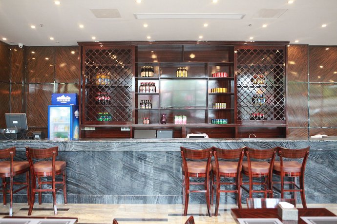Imagen del bar/restaurante del Hotel CASA RESORT HOTEL. Foto 4