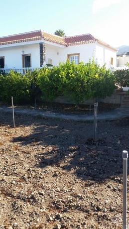 Imagen de la habitación del Hotel CASITAS MAURA. Foto 13