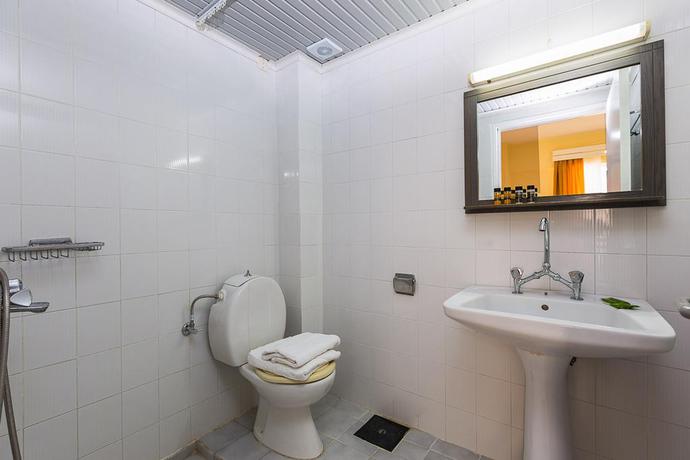 Imagen general del Hotel CASTELLO BIANCO. Foto 13