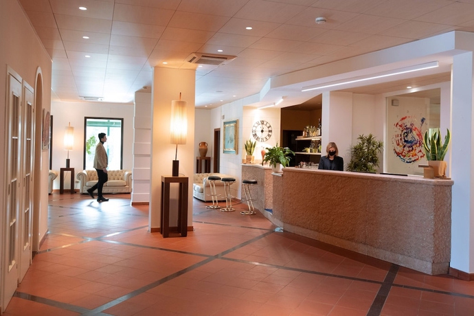 Imagen de los interiores del Hotel CASTELLO, Castel San Pietro Terme. Foto 19