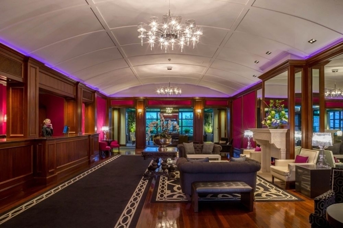 Imagen de los interiores del Hotel CASTELROY PARK. Foto 10