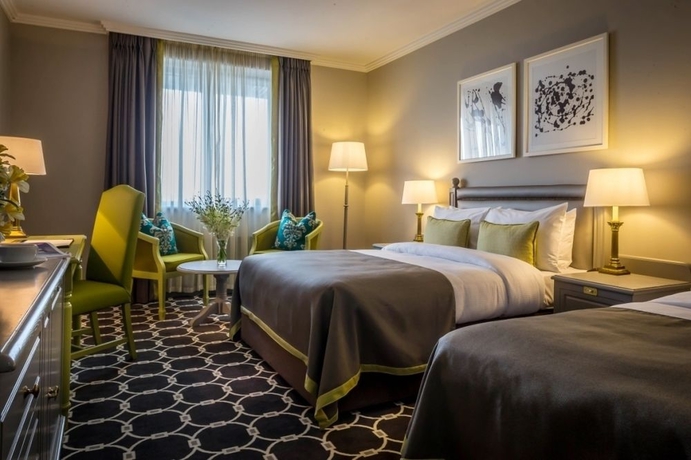 Imagen de la habitación del Hotel CASTELROY PARK. Foto 5