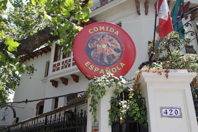 Imagen general del Hotel CASTILLO, Recoleta. Foto 2