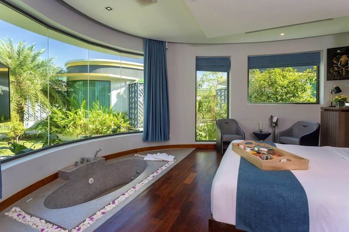 Imagen de la habitación del Hotel CASTLE BAYVIEW RESORT and SPA. Foto 6