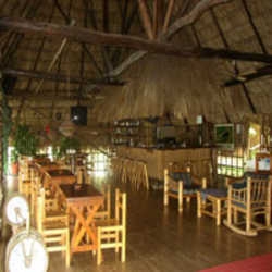 Imagen general del Hotel CATAMARAN, ALDEA RIO DULCE. Foto 4
