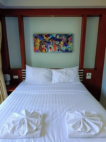 Imagen de la habitación del Hotel CC Beach Resort. Foto 2