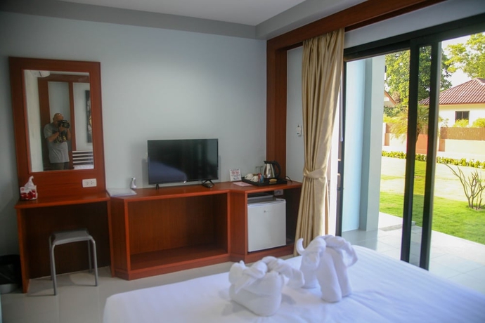 Imagen de la habitación del Hotel CC Beach Resort. Foto 4