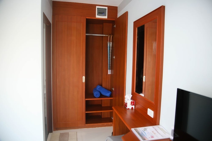 Imagen de la habitación del Hotel CC Beach Resort. Foto 7