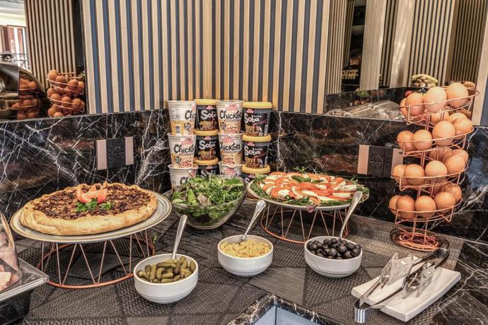 Imagen general del Hotel CC Palace Roma. Foto 10