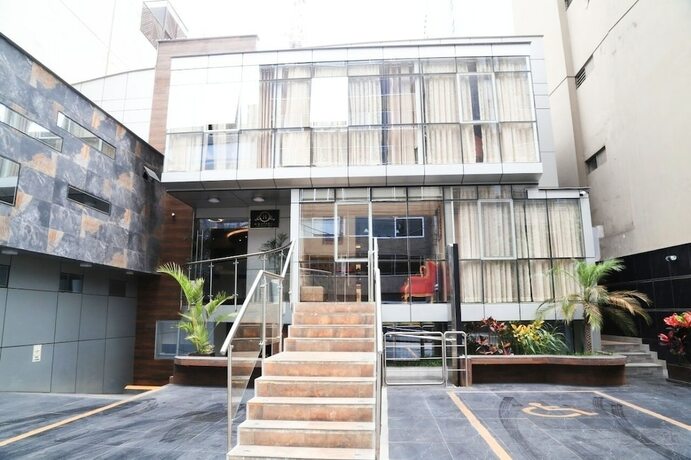 Imagen general del Hotel CENTRAL MIRAFLORES. Foto 4