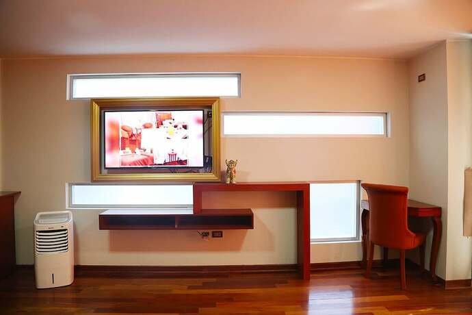 Imagen general del Hotel CENTRAL MIRAFLORES. Foto 13