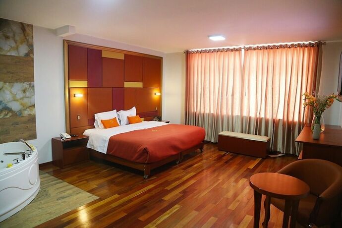 Imagen de la habitación del Hotel CENTRAL MIRAFLORES. Foto 19