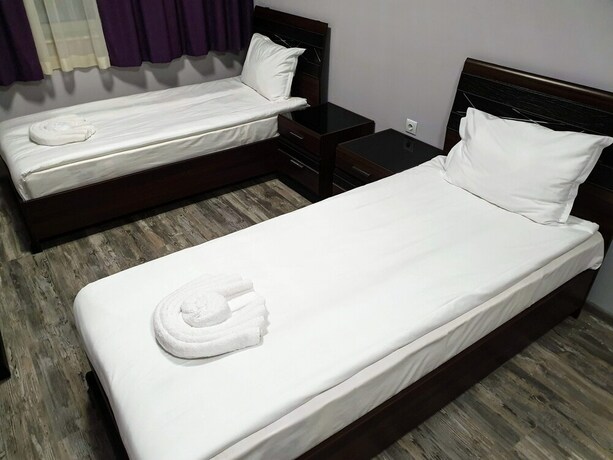 Imagen de la habitación del Hotel CENTRAL, Stara Zagora. Foto 19