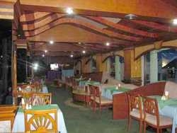 Imagen del bar/restaurante del Hotel CENTURY, Central Pattaya. Foto 2