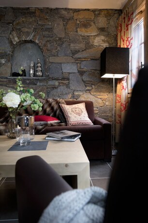 Imagen de la habitación del Hotel CGH R&eacute;sidences and Spas La Grange aux F&eacute;es. Foto 18