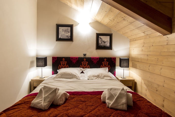 Imagen de la habitación del Hotel CGH R&eacute;sidences and Spas Le Napol&eacute;on. Foto 3