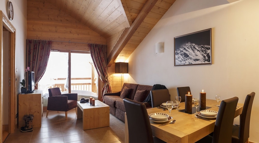 Imagen de la habitación del Hotel CGH R&eacute;sidences and Spas Le Napol&eacute;on. Foto 9