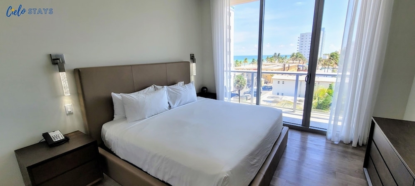 Imagen de la habitación del Hotel CH Luxury Condos and Studios On The Beach. Foto 6