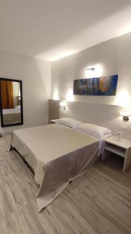 Imagen de la habitación del Hotel CH San Silvestro. Foto 16