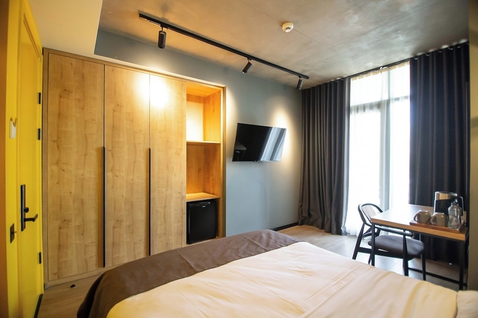 Imagen de la habitación del Hotel CH51. Foto 7