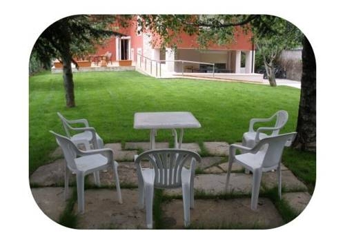 Imagen general del Hotel CHALET PUIGDEFABREGAS. Foto 3