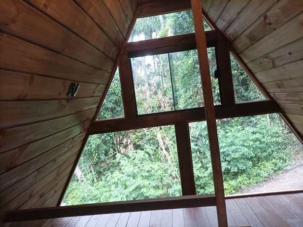 Imagen de la habitación del Hotel CHAL&Eacute;S SUI&Ccedil;OS - Rom&acirc;nticos na Natureza para Adultos. Foto 2