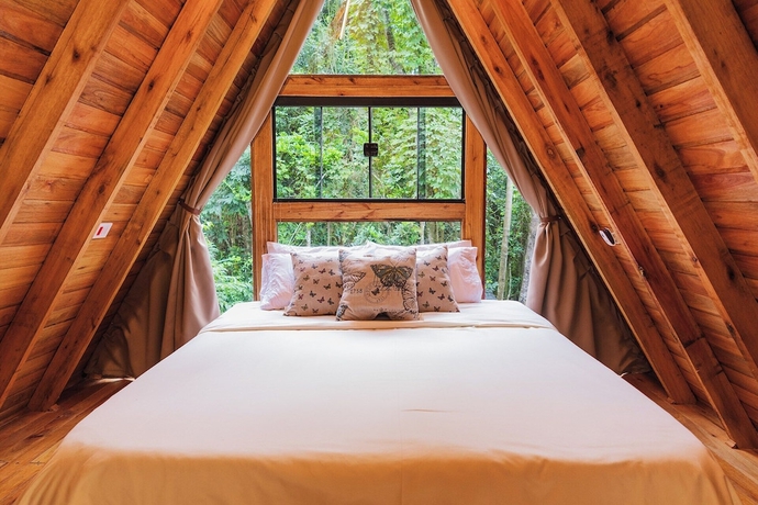 Imagen de la habitación del Hotel CHAL&Eacute;S SUI&Ccedil;OS - Rom&acirc;nticos na Natureza para Adultos. Foto 3