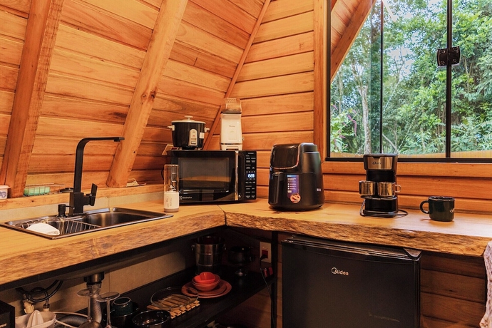 Imagen de la habitación del Hotel CHAL&Eacute;S SUI&Ccedil;OS - Rom&acirc;nticos na Natureza para Adultos. Foto 16