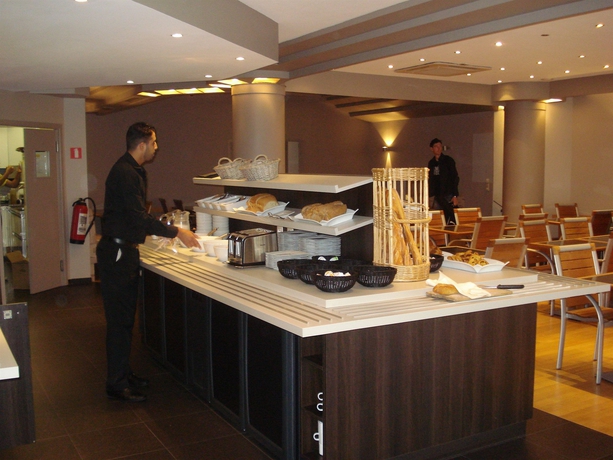 Imagen del bar/restaurante del Hotel CHAMBORD, Bruselas. Foto 2