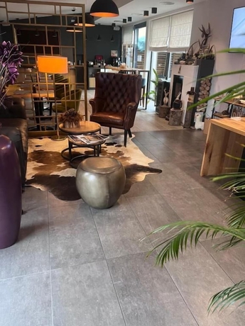 Imagen de los interiores del Hotel CHARM BOUTIQUE HOTEL. Foto 16