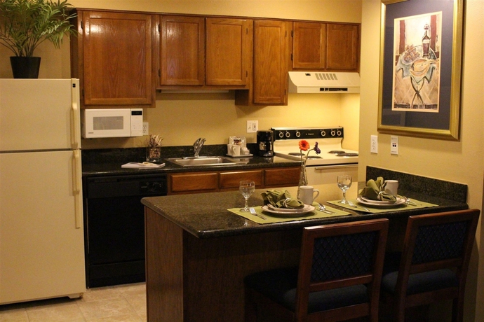 Imagen de la habitación del Hotel CHASE SUITE HOTEL. Foto 7