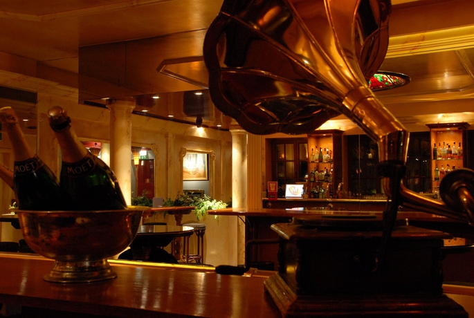 Imagen de los interiores del Hotel CHATEAU DE LIMELETTE. Foto 9